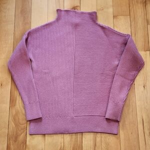 Banana Republic Contrast Rib Knit Mockneck Sweater - XS